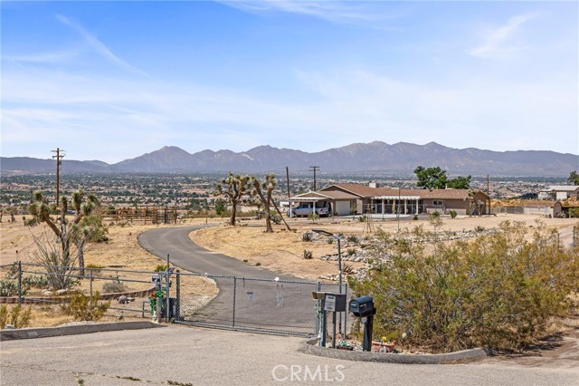 Detail Gallery Image 1 of 1 For 11770 Itoya Vista St, Apple Valley,  CA 92308 - 3 Beds | 2 Baths