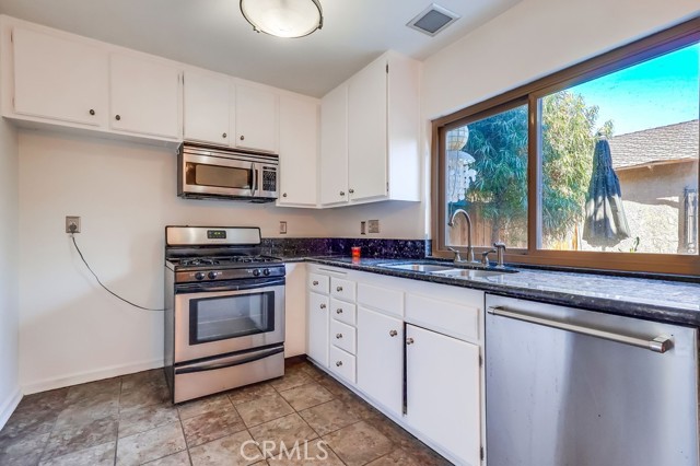3888 Chelsea Drive, La Verne CA: https://media.crmls.org/medias/909e72e8-2eeb-4c49-accf-a22d1b52d0e2.jpg