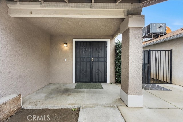 Detail Gallery Image 16 of 20 For 5517 Monitor St, Bakersfield,  CA 93307 - 4 Beds | 2/1 Baths