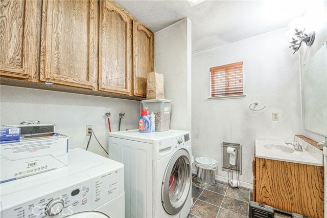 Detail Gallery Image 39 of 48 For 41918 Corlew, Auberry,  CA 93602 - 2 Beds | 1/1 Baths