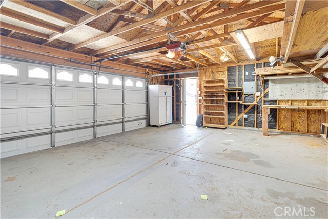 19410 Allegheny Court, Apple Valley CA: https://media.crmls.org/medias/909f9252-5336-4f92-96c7-f440ea09819a.jpg