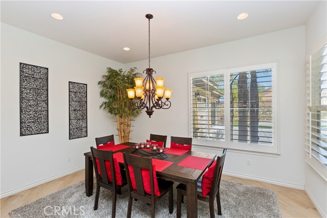Detail Gallery Image 13 of 51 For 3090 Crystal Ridge Ln, Colton,  CA 92324 - 4 Beds | 3/1 Baths