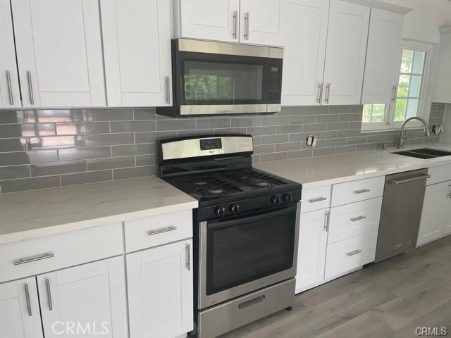 Detail Gallery Image 4 of 7 For 12472 Woodlawn, Tustin,  CA 92780 - 4 Beds | 2 Baths