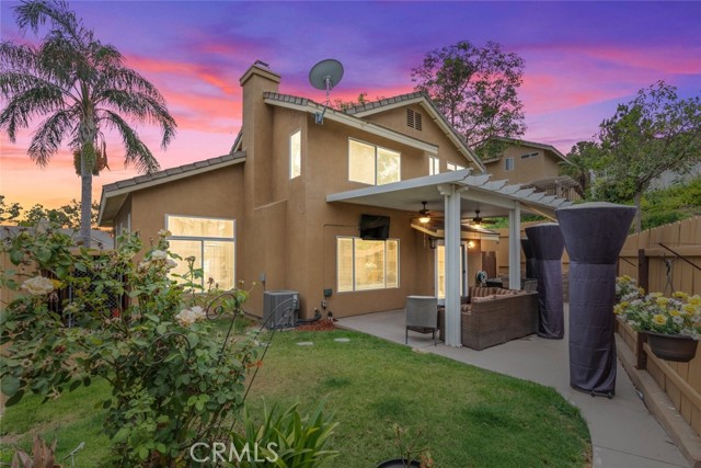 560 Shenandoah Road, Corona CA: https://media.crmls.org/medias/90a0d830-8504-4dac-96e6-7690d331b5ac.jpg