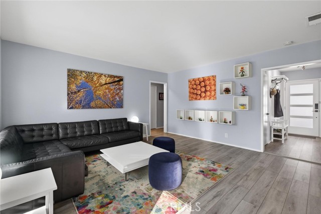 Detail Gallery Image 9 of 44 For 3509 Volk, Long Beach,  CA 90808 - 3 Beds | 1/1 Baths