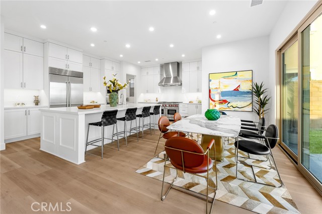 118 Sunnybank, Irvine CA: https://media.crmls.org/medias/90a28081-99be-4a05-8eeb-74ee2ac802a6.jpg