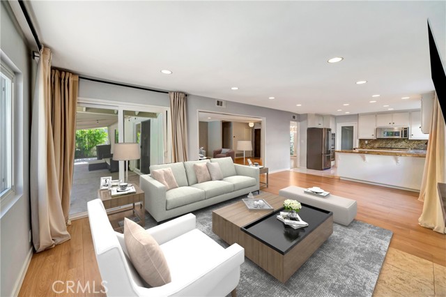3811 Algonaut Drive, Calabasas CA: https://media.crmls.org/medias/90a284e9-8d83-4a4f-b870-2c09cf57f5ca.jpg