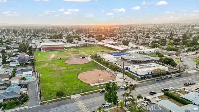 957 N Jasmine Avenue, Ontario CA: https://media.crmls.org/medias/90a2b198-60fc-4cc6-863c-ea4ac5efadab.jpg