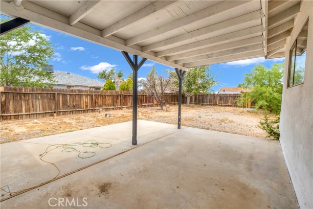 9213 Jacaranda Avenue, California City CA: https://media.crmls.org/medias/90a2df00-ff1f-4e2a-bf30-073bf5839360.jpg