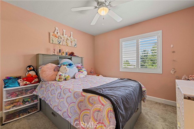 28519 Forest Meadow Place, Castaic CA: https://media.crmls.org/medias/90a3eab7-6448-471b-957e-8dc372ecd2d6.jpg