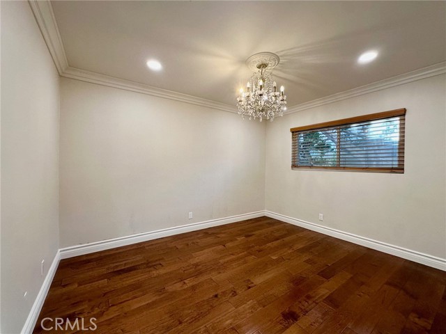Detail Gallery Image 17 of 18 For 13330 Killion St, Sherman Oaks,  CA 91401 - 4 Beds | 3 Baths