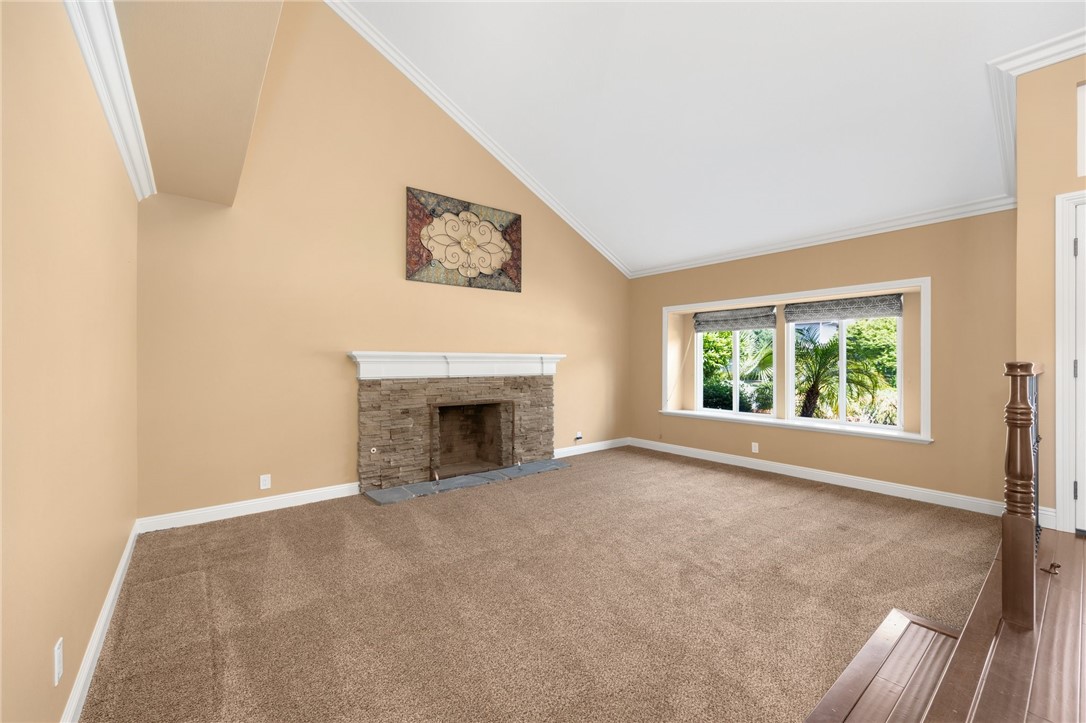 Detail Gallery Image 9 of 67 For 6429 E Lookout Ln, Anaheim,  CA 92807 - 4 Beds | 2/1 Baths