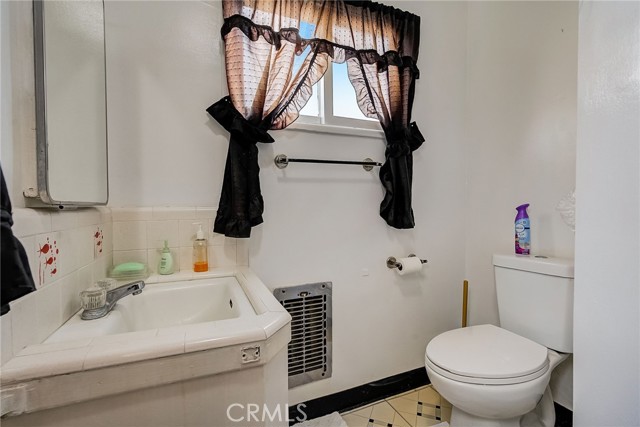 Detail Gallery Image 21 of 32 For 4303 E Queensdale St, Compton,  CA 90221 - 3 Beds | 2 Baths