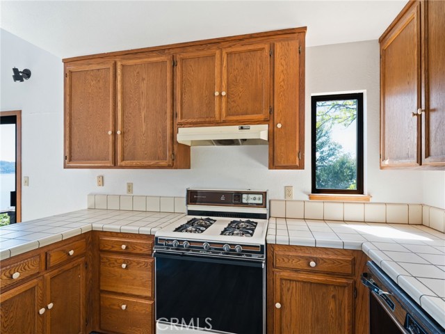 Detail Gallery Image 24 of 53 For 7469 Bruner Dr, Glenhaven,  CA 95443 - 3 Beds | 1/1 Baths