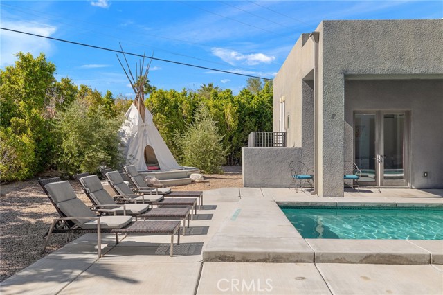 2600 E Vincentia, Palm Springs, CA 92262