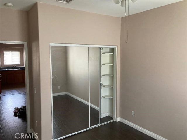 Detail Gallery Image 7 of 8 For 228 W Center St #3,  Covina,  CA 91723 - 3 Beds | 2 Baths