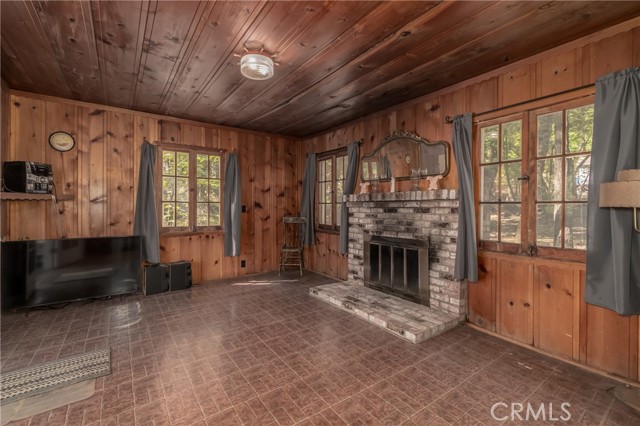 Image 14 of 35 For 17350 Parnassus Drive
