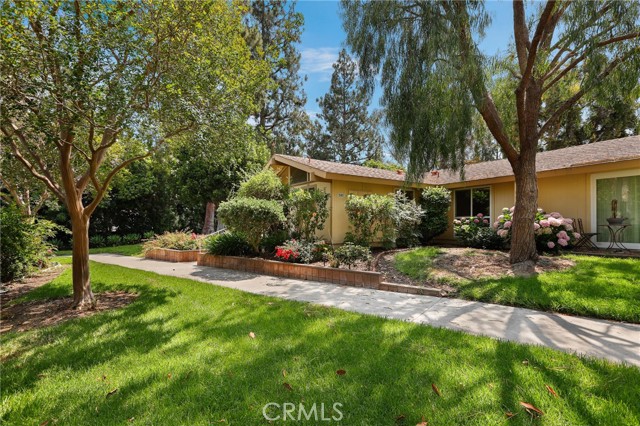 Detail Gallery Image 34 of 34 For 141 Avenida Majorca #B,  Laguna Woods,  CA 92637 - 2 Beds | 1/1 Baths