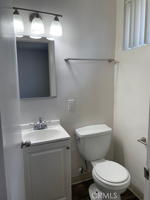 Detail Gallery Image 16 of 20 For 5167 Yarmouth Ave #4,  Encino,  CA 91316 - 2 Beds | 2 Baths