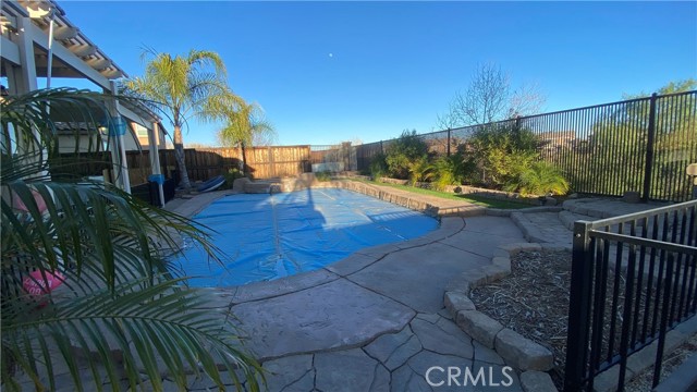 Detail Gallery Image 32 of 34 For 53051 Imperial, Lake Elsinore,  CA 92532 - 4 Beds | 2/1 Baths