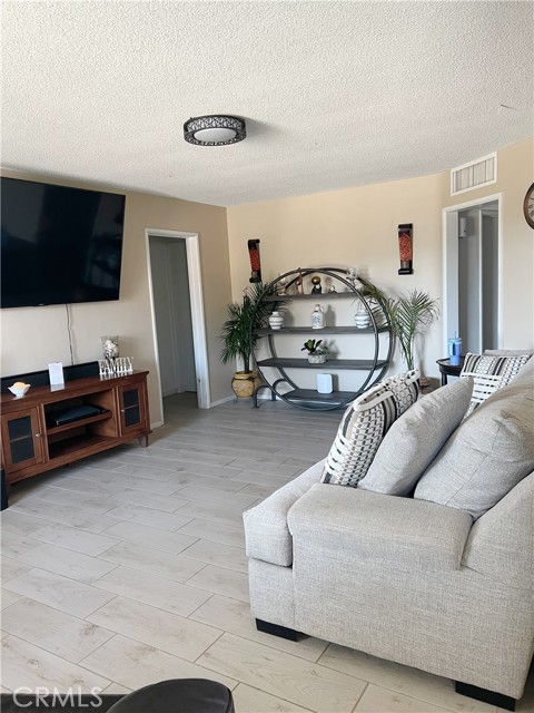 Detail Gallery Image 2 of 12 For 12101 United, Desert Hot Springs,  CA 92240 - 4 Beds | 2 Baths