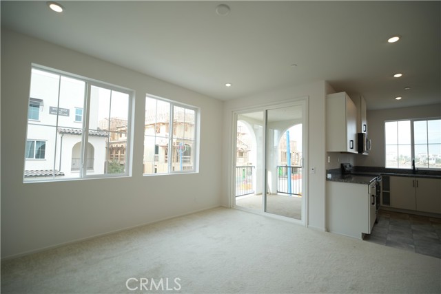 Detail Gallery Image 3 of 12 For 16133 Spicebush Ln, Chino,  CA 91710 - 3 Beds | 2/1 Baths