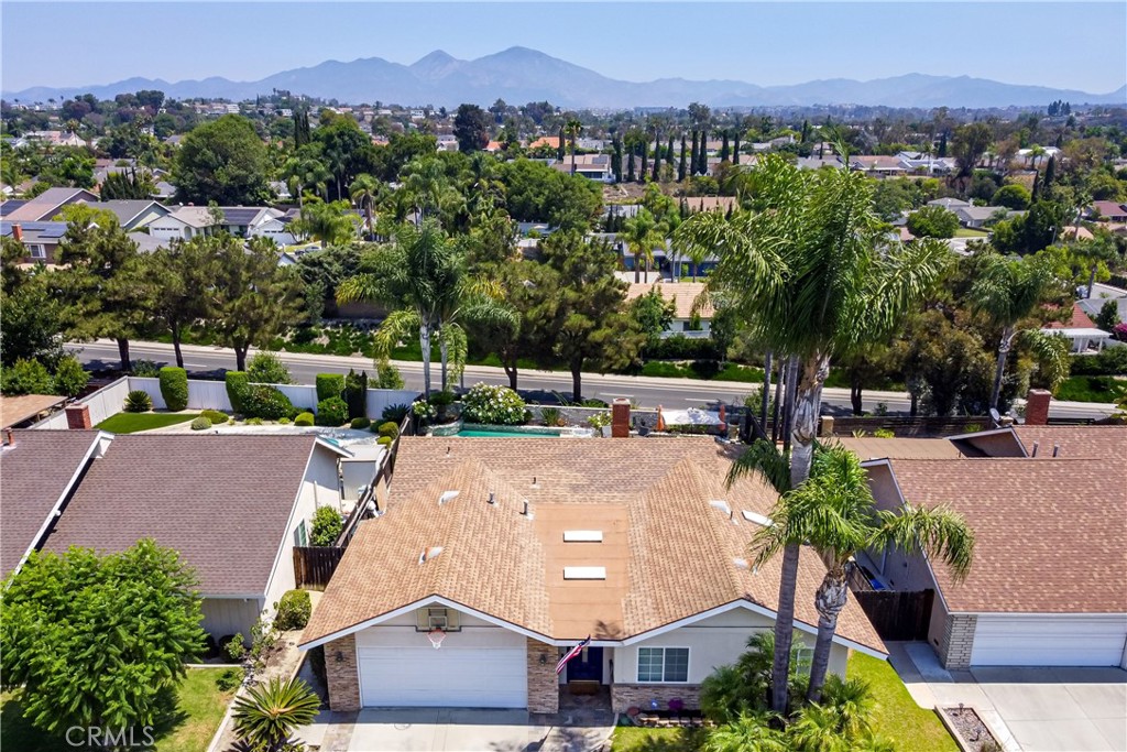 MLS #OC25175888 image #34