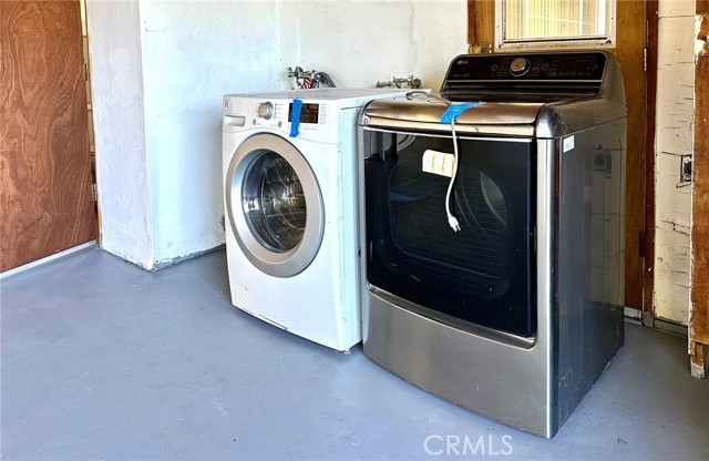 Detail Gallery Image 21 of 27 For 12040 Stagg St, North Hollywood,  CA 91605 - 4 Beds | 2/1 Baths