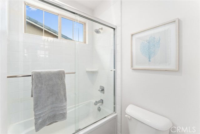 287 Barnes Road, Tustin CA: https://media.crmls.org/medias/90ac3438-b2ef-45bd-9db7-87255dbd0c67.jpg