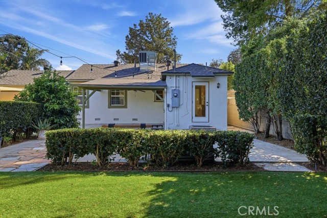 Detail Gallery Image 40 of 54 For 16937 Hartland, Lake Balboa,  CA 91406 - 2 Beds | 2 Baths