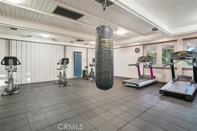 Detail Gallery Image 35 of 39 For 1044 Cabrillo Park Dr #B,  Santa Ana,  CA 92701 - 2 Beds | 1 Baths