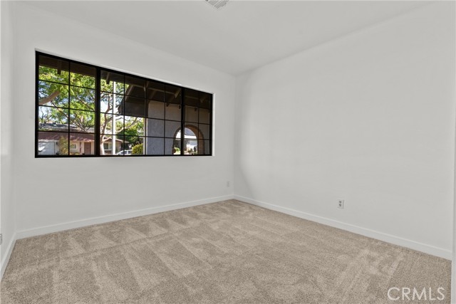 Detail Gallery Image 18 of 60 For 18826 Cabral, Canyon Country,  CA 91351 - 5 Beds | 3 Baths