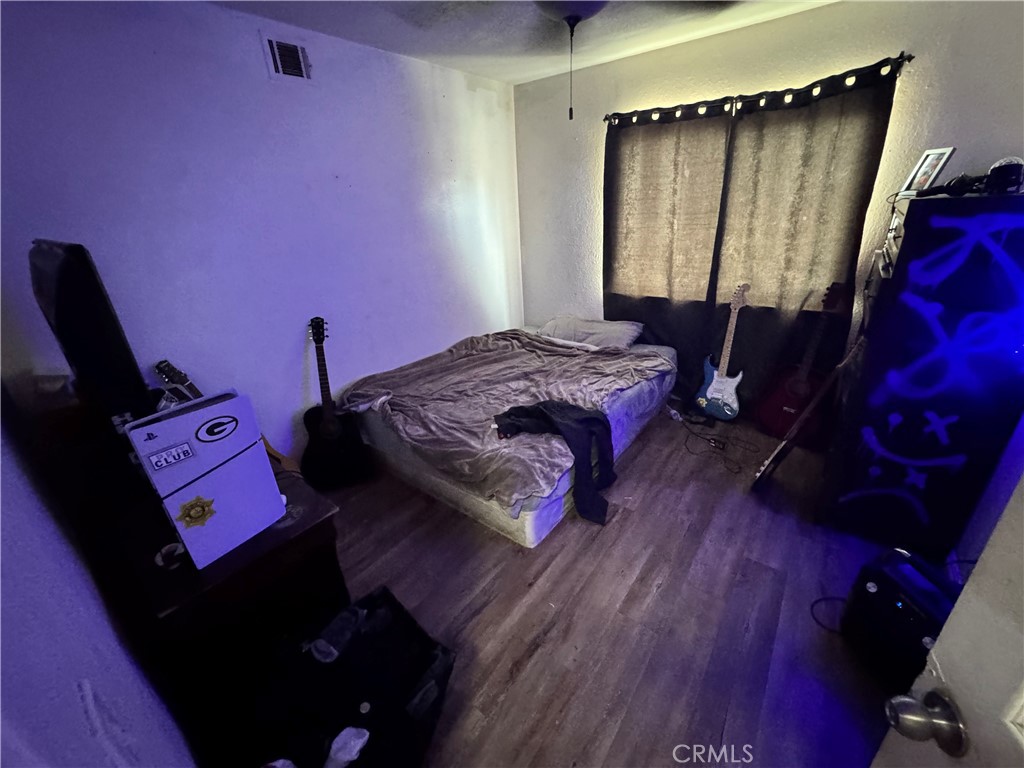 https://media.crmls.org/medias/90acd778-04ca-4130-b130-baca35fd51da.jpg?preset=X-Large
