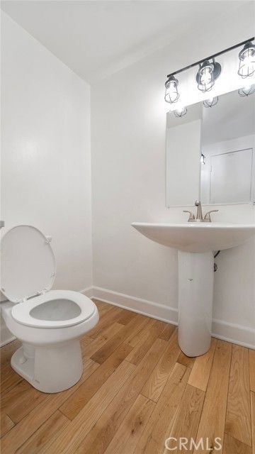 Detail Gallery Image 13 of 29 For 218 15th Street #C,  Manhattan Beach,  CA 90266 - 3 Beds | 2/1 Baths