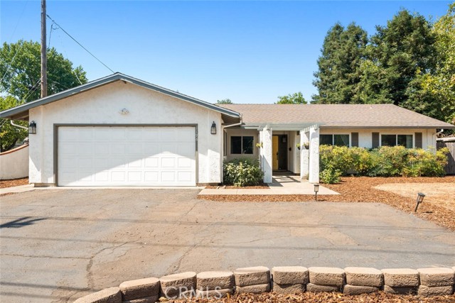 Detail Gallery Image 1 of 1 For 1196 Manzanita Ave, Chico,  CA 95926 - 3 Beds | 2 Baths