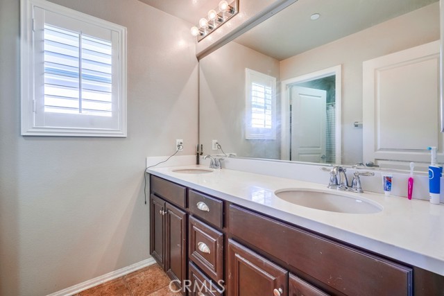 Detail Gallery Image 32 of 43 For 25905 Woodpecker Ln, Corona,  CA 92883 - 4 Beds | 2/1 Baths