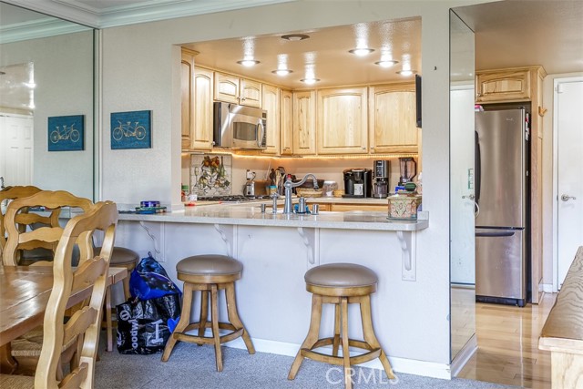 Detail Gallery Image 6 of 26 For 18571 Glenview Ct, Tehachapi,  CA 93561 - 3 Beds | 3/1 Baths