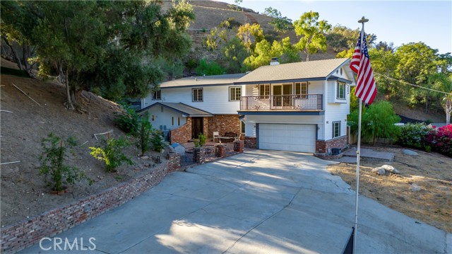 10101 Wheatland Avenue photo 2