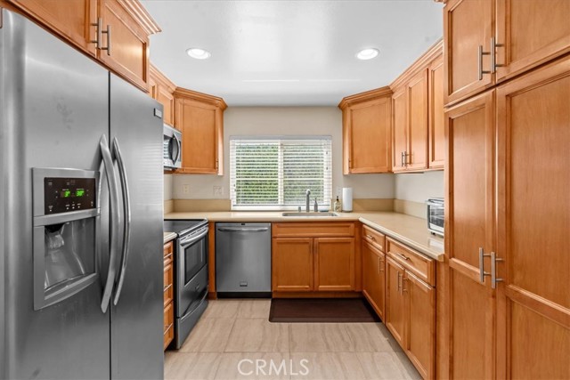 Detail Gallery Image 7 of 29 For 6123 Fred Dr, Cypress,  CA 90630 - 3 Beds | 2 Baths