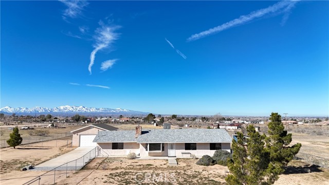 Detail Gallery Image 1 of 1 For 10730 Tujunga Rd, Apple Valley,  CA 92308 - 3 Beds | 2 Baths