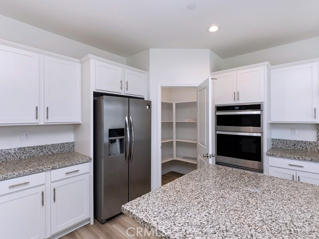 Detail Gallery Image 16 of 38 For 29553 Tulipwood St, Menifee,  CA 92584 - 5 Beds | 3 Baths
