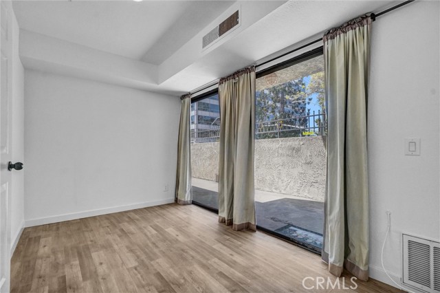 Detail Gallery Image 6 of 19 For 700 W 3rd St #A117,  Santa Ana,  CA 92701 - 2 Beds | 2 Baths
