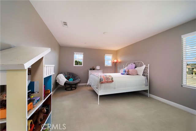 Detail Gallery Image 18 of 33 For 5572 Thoroughbred St, Oceanside,  CA 92057 - 4 Beds | 3/1 Baths
