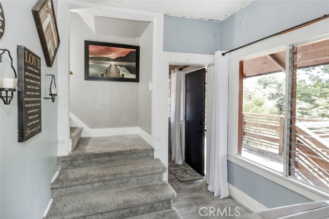 1010 N Madison Avenue, Pasadena CA: https://media.crmls.org/medias/90b5b908-f279-4180-8b06-e7f0396302c7.jpg
