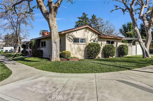 Detail Gallery Image 3 of 25 For 5906 Colbath, Valley Glen,  CA 91401 - 3 Beds | 2 Baths