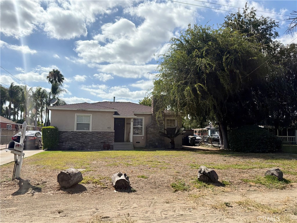 4121 Amistad Ave