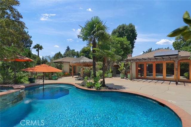 5866 Varna Avenue, Valley Glen CA: https://media.crmls.org/medias/90ba5b18-085d-43aa-9a23-0c0c9c792617.jpg