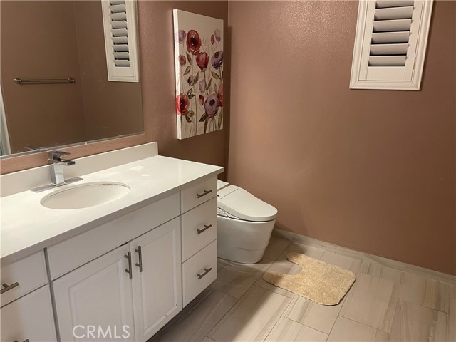 186 Rose Arch, Irvine CA: https://media.crmls.org/medias/90ba5d05-d67e-412e-a6b3-d66c6c706d13.jpg