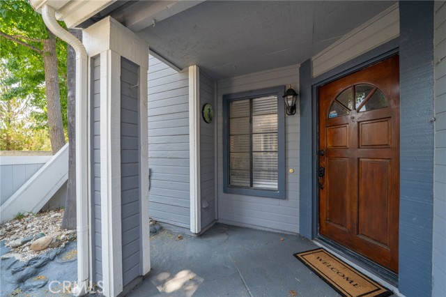 270 Fern Court, Azusa CA: https://media.crmls.org/medias/90ba68c8-c25d-4d1e-a98d-ba0471bac1cf.jpg