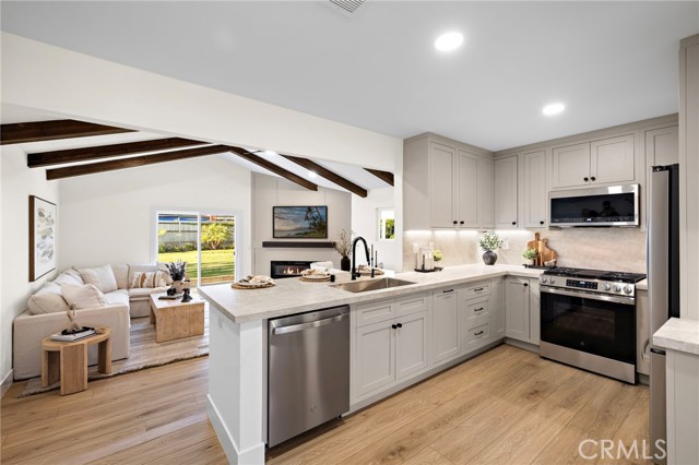 12941 Keith Place, Tustin CA: https://media.crmls.org/medias/90ba6c0b-be3e-4309-b0e8-89d329238b42.jpg